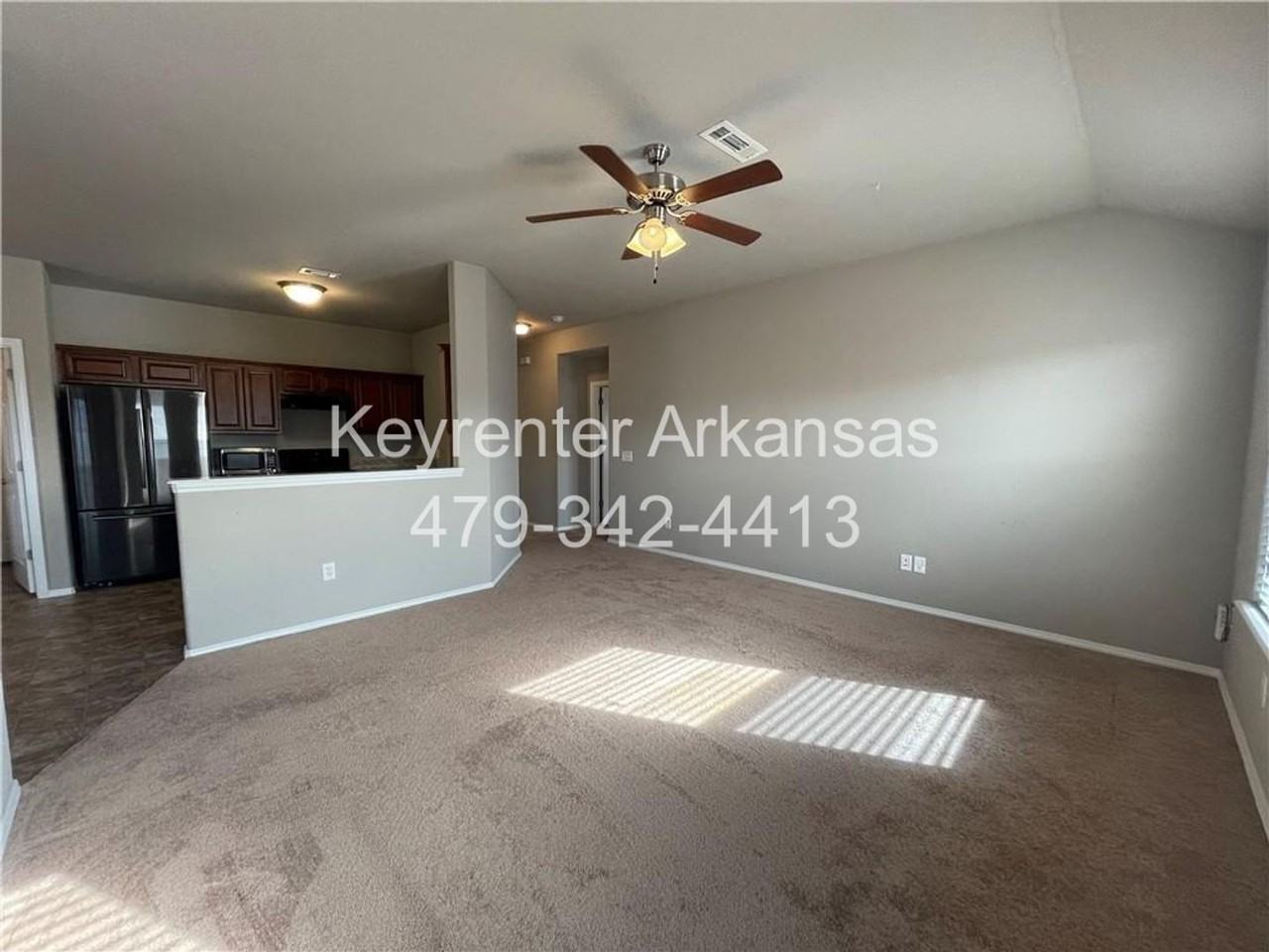 3833 Sanday Ave - Photo 5 of 21