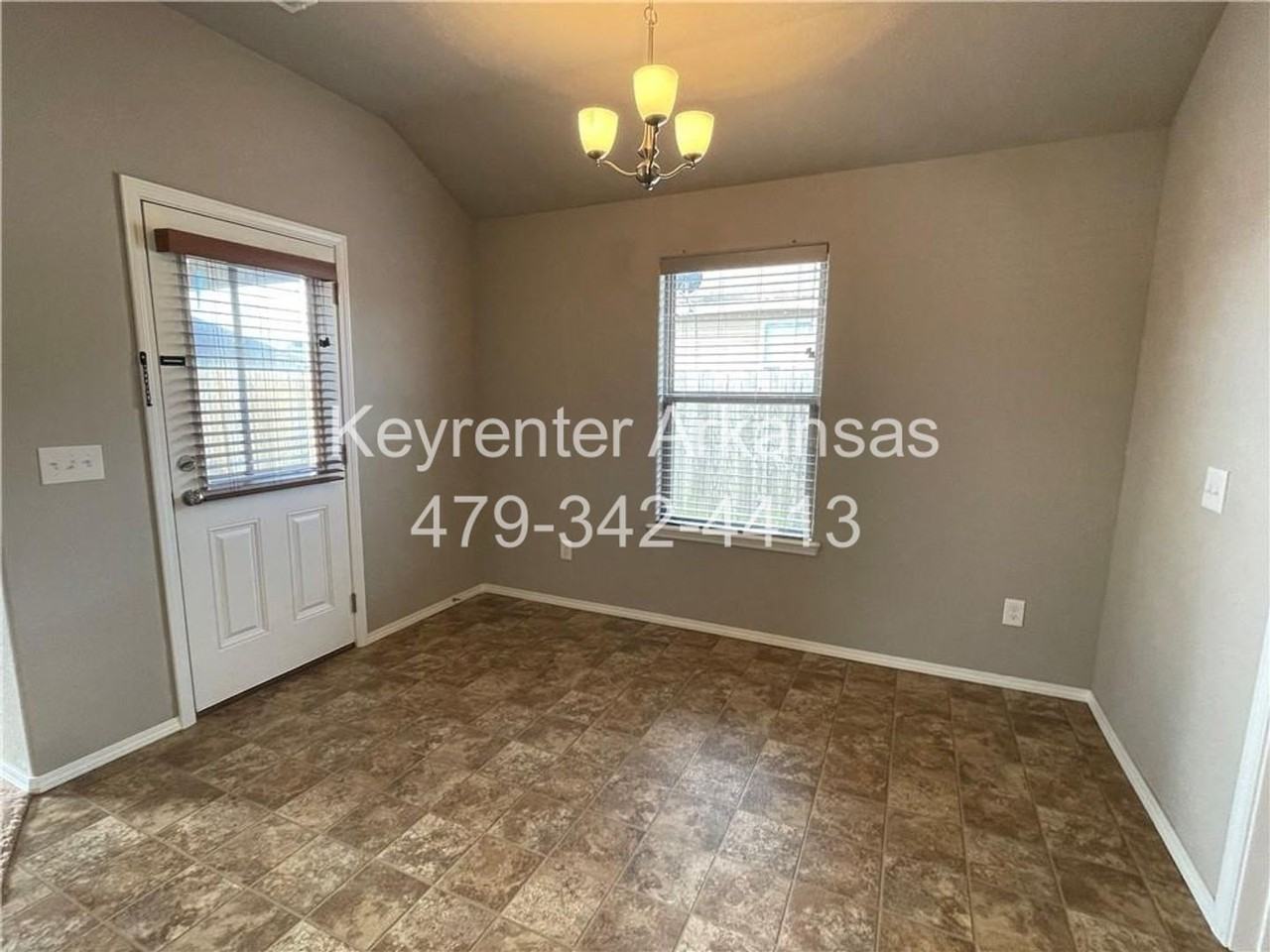 3833 Sanday Ave - Photo 7 of 21