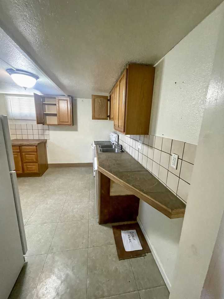 1816 8th Ave #2 - Photo 3 of 14