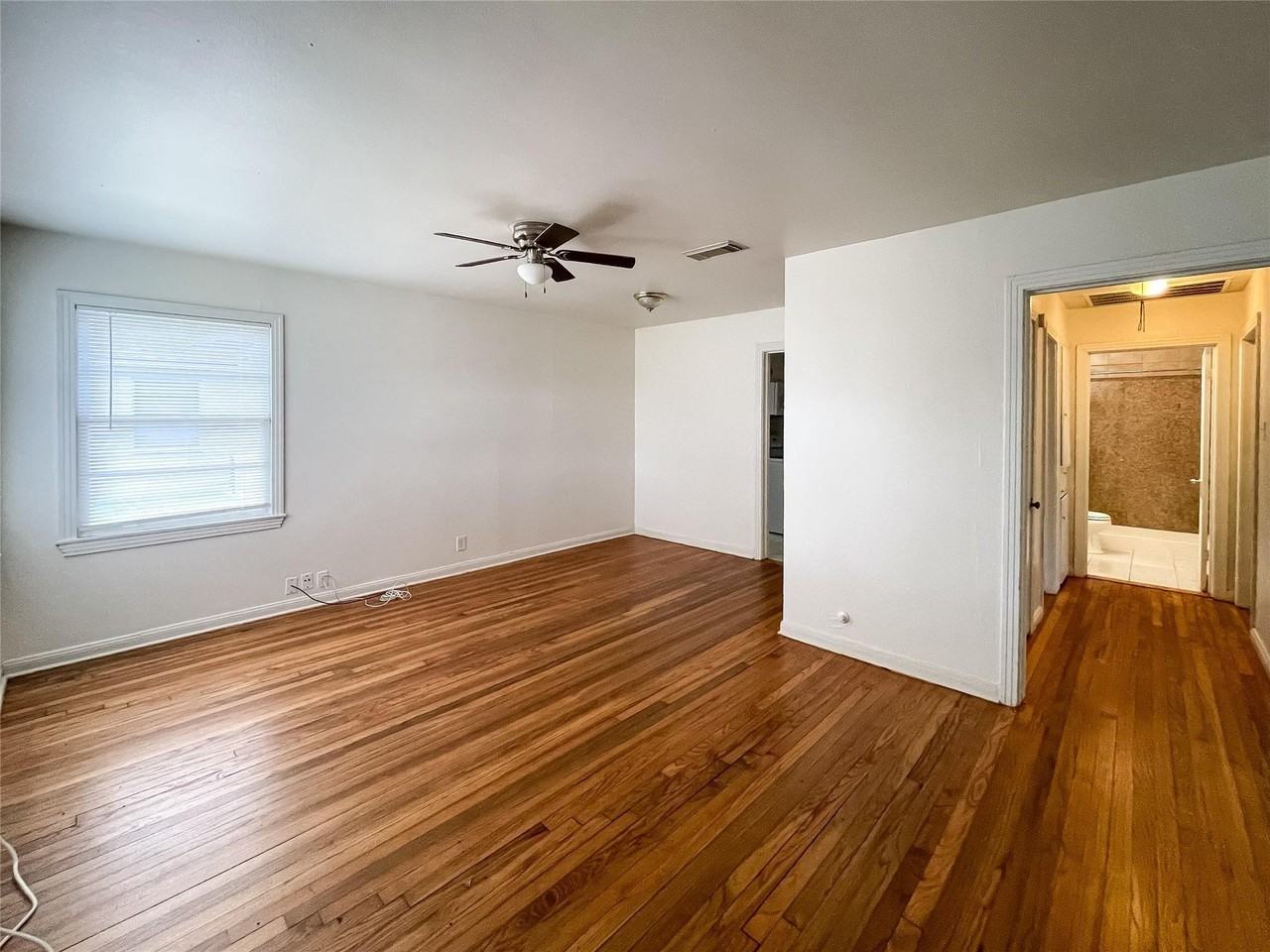 1241 Chevy Chase Dr #1 - Photo 3 of 10