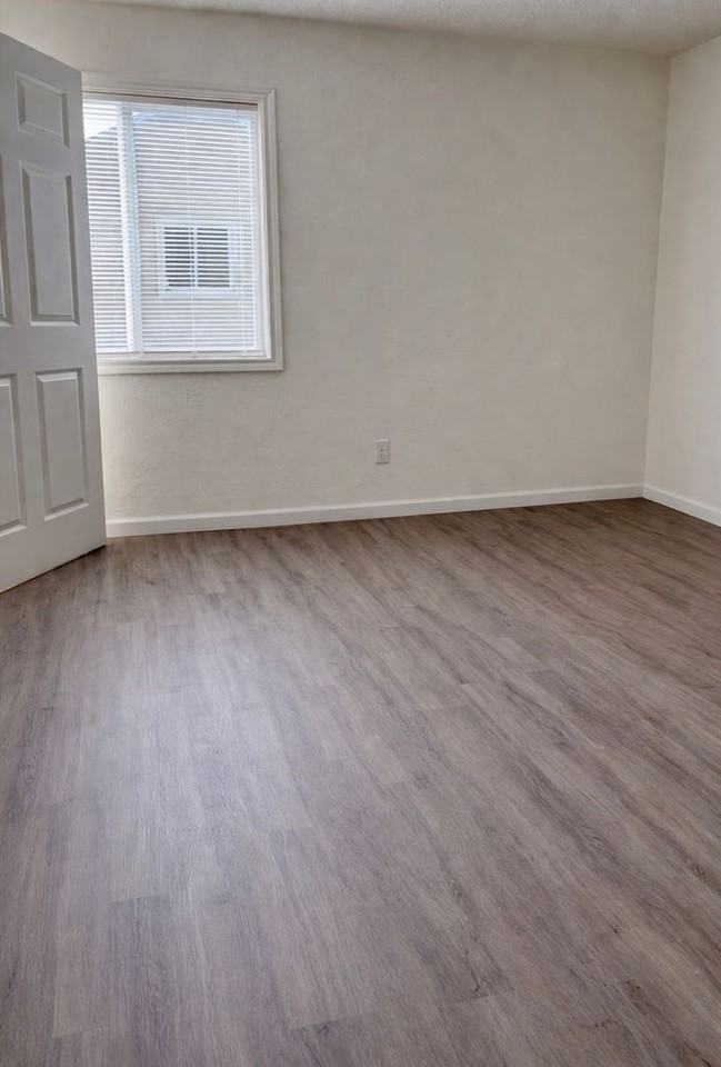 PARK PLACE APARTMENTS - Photo 2 of 12