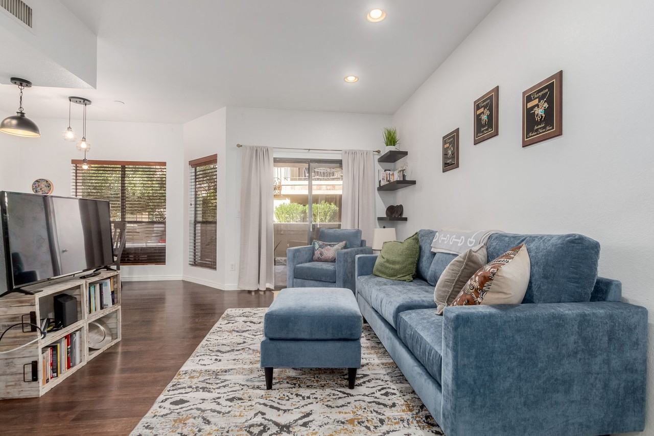 1526 1526 - 9711 E Mountain View Rd #1526