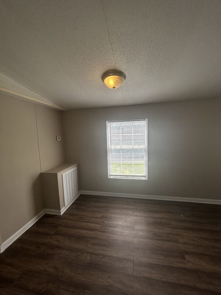 134 Zackary St #1 - Photo 4 of 20
