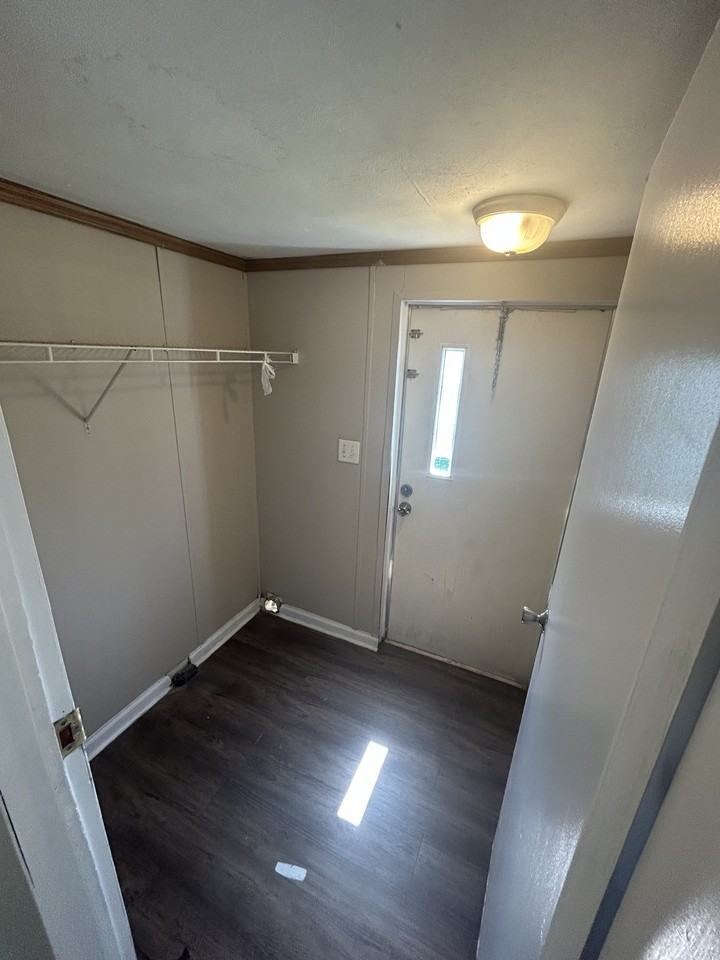 134 Zackary St #1 - Photo 7 of 20