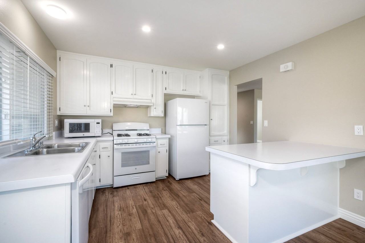 344 Rancho Vista Pl #1 - Photo 7 of 17