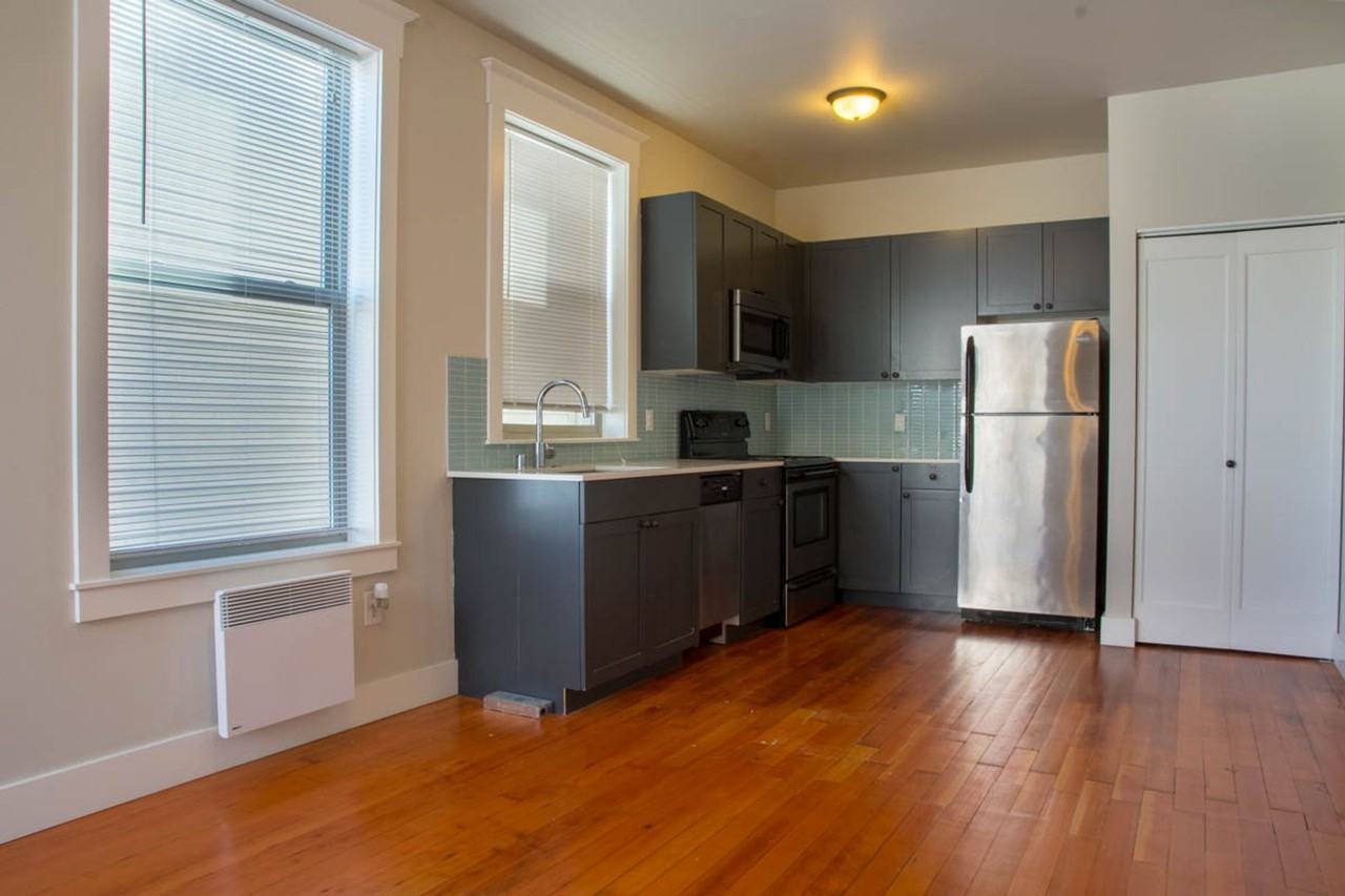 Bravo Apartments - Photo 2 of 13