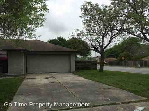 13419 Lacewood St - Photo 3 of 15