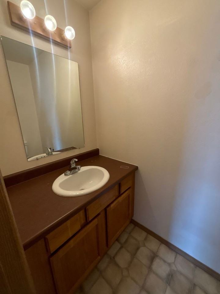 1101 N Russell St #207 - Photo 7 of 14