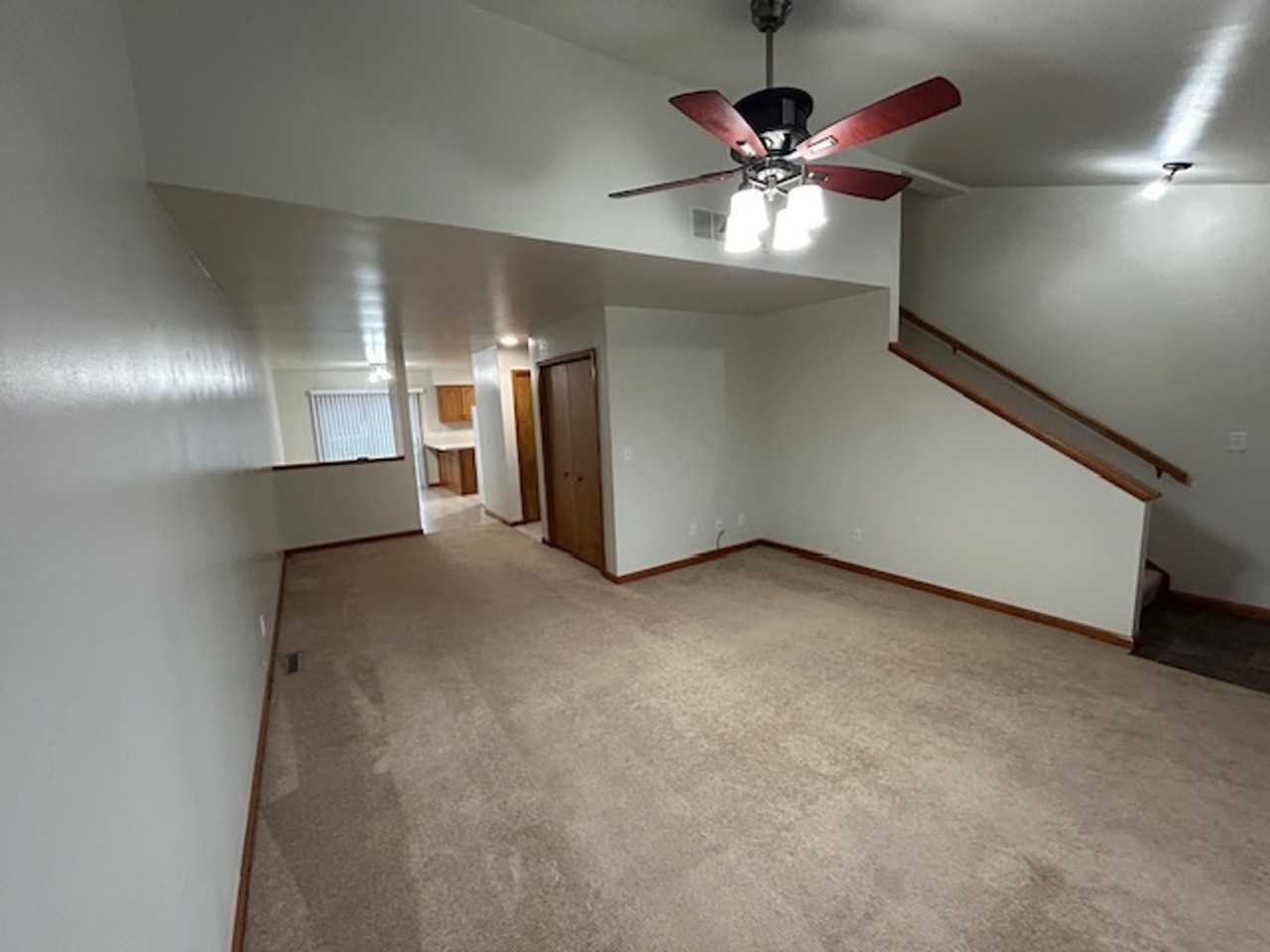 1336 Lake Charles Ave - Photo 4 of 19