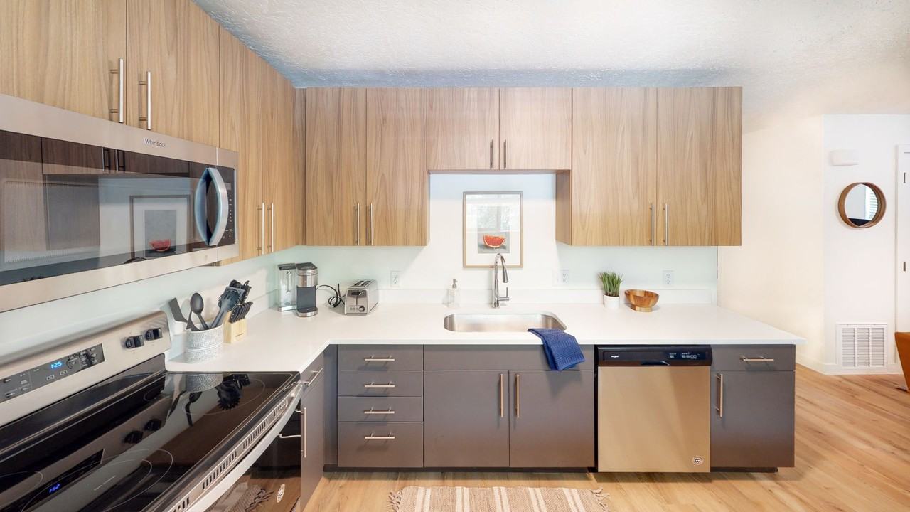 1552 Moon River Dr #5204 - Photo 7 of 16