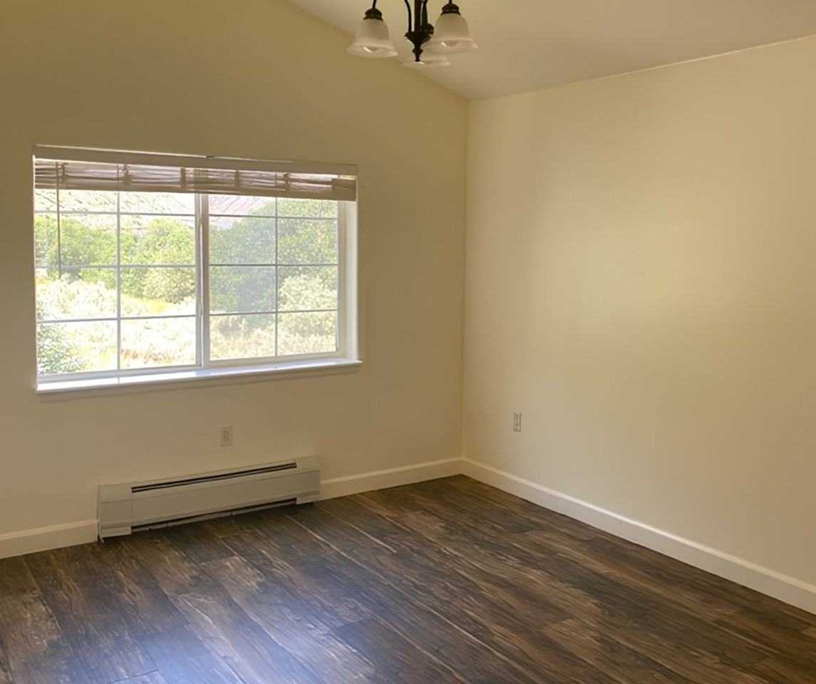 315 River View Dr #1807 - Photo 2 of 10