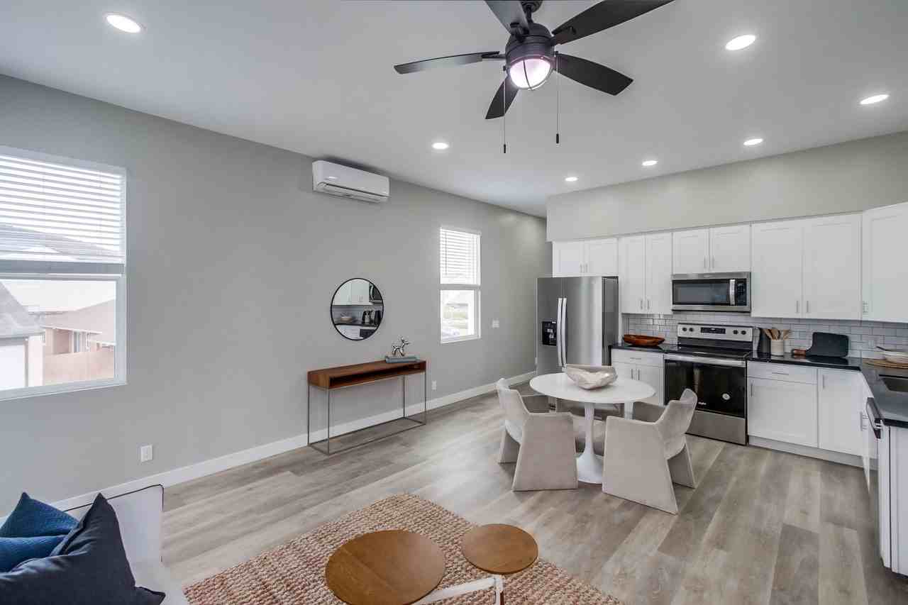 The Royal of Rancho Penasquitos - Photo 2 of 49