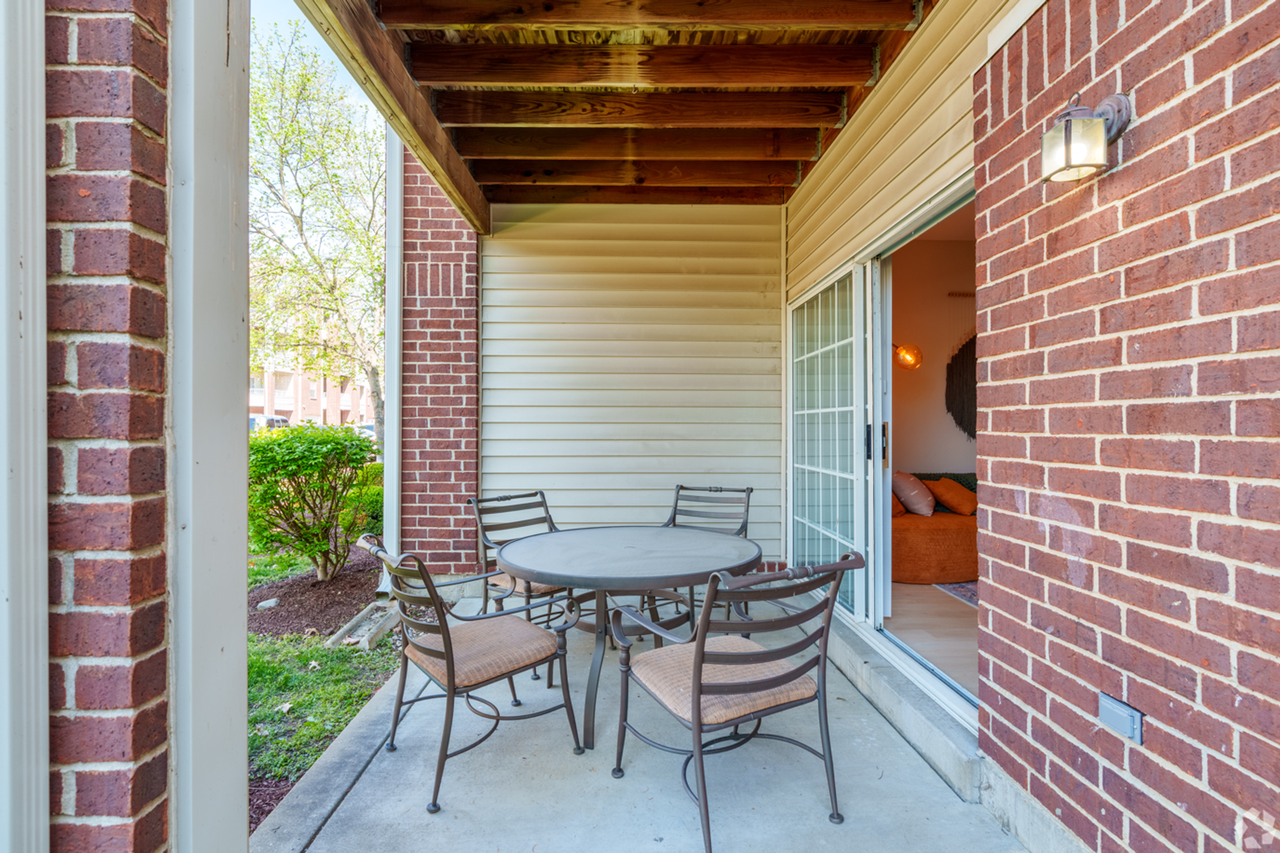 Carriage Place at Lake Chesterfield - Photo 4 of 24