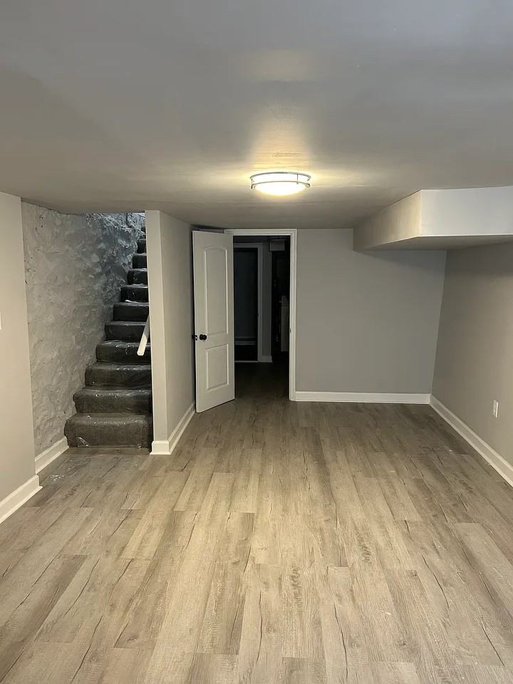 2644 Harlem Ave - Photo 3 of 20