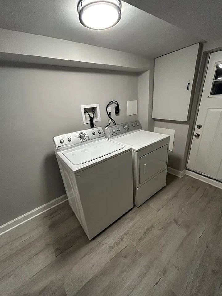 2644 Harlem Ave - Photo 5 of 20