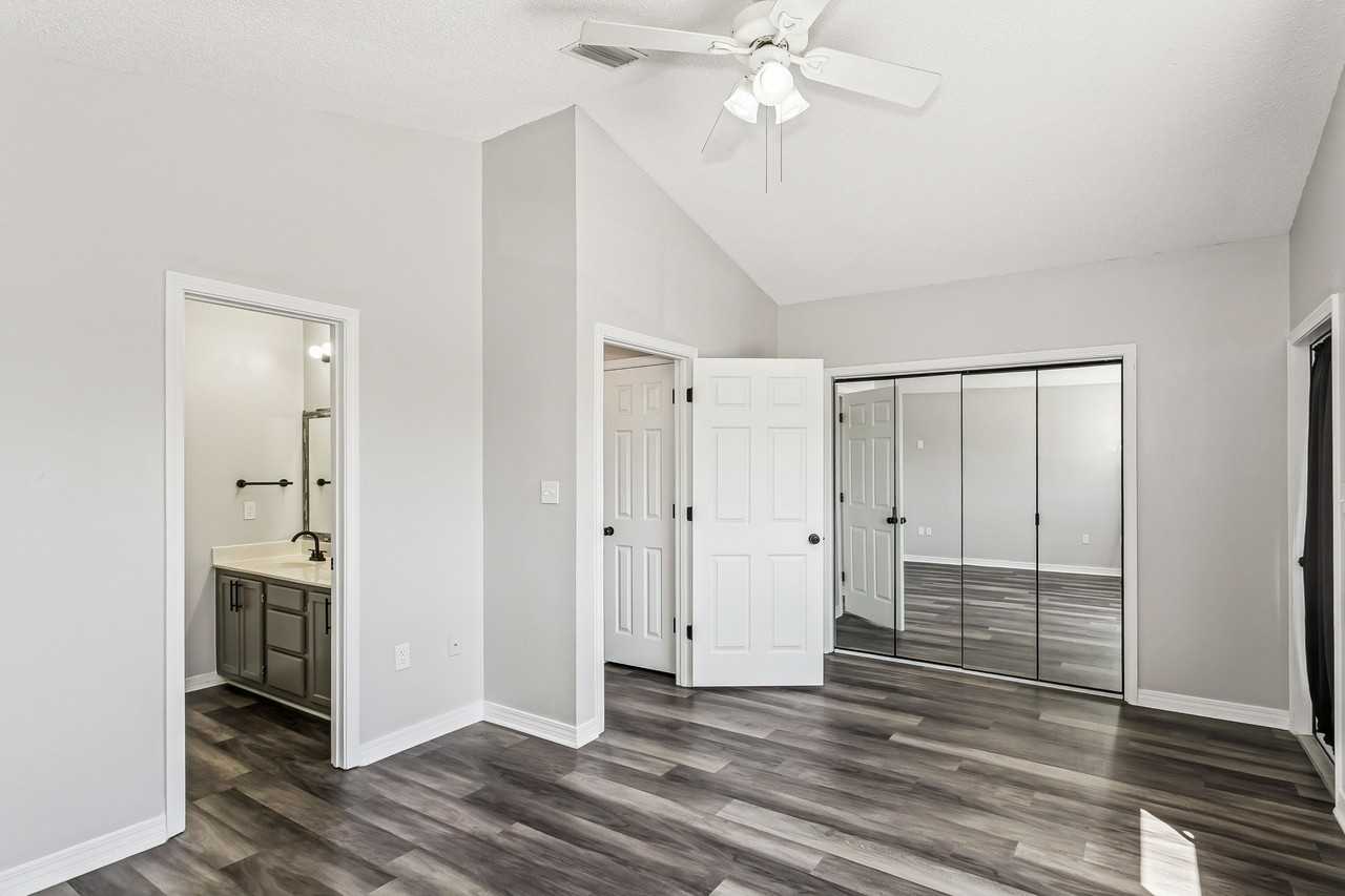 6918 Sea Turtle Cir #1 - Photo 6 of 10