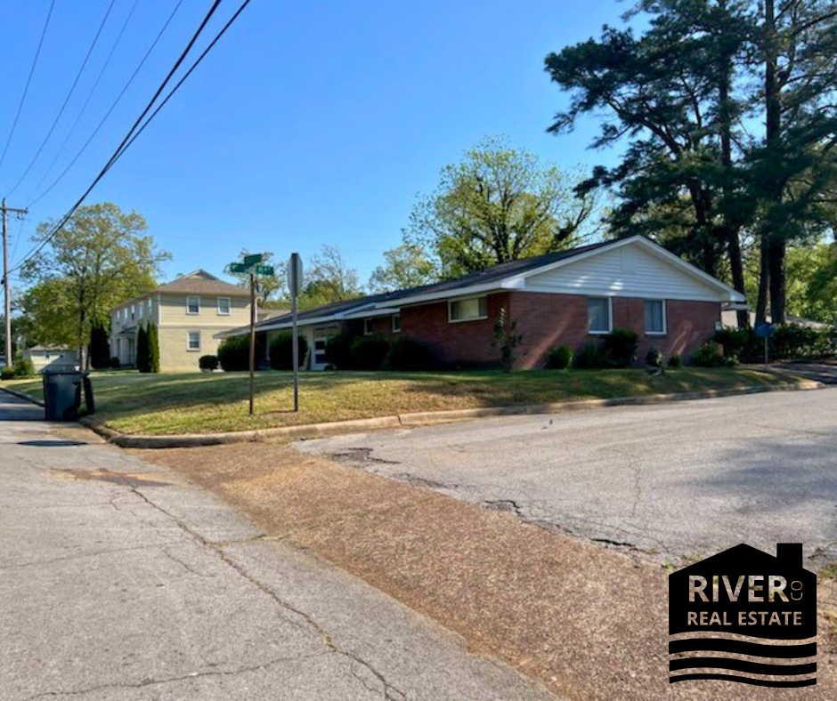 1204 Graham Ave #1204 - Photo 3 of 3