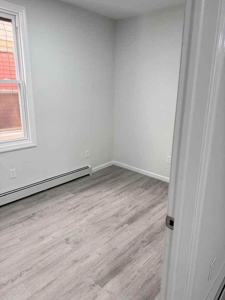 611 Magnolia Ave #1 - Photo 4 of 10