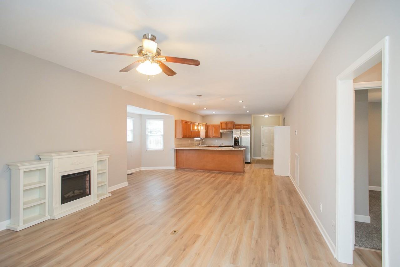 1014 Douglas Ave #1 - Photo 5 of 37