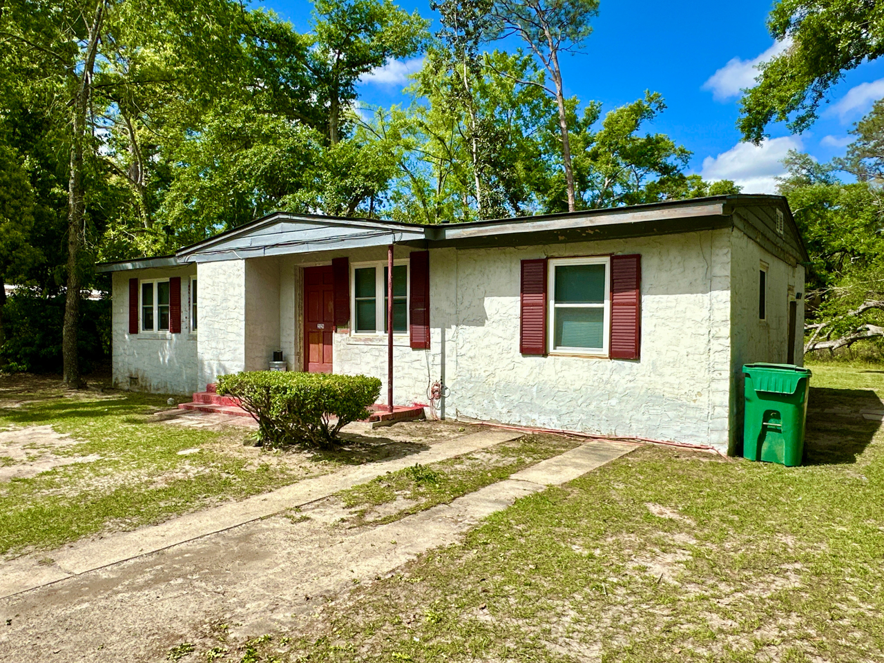 2324 Sterling Pl #1 - Photo 3 of 18