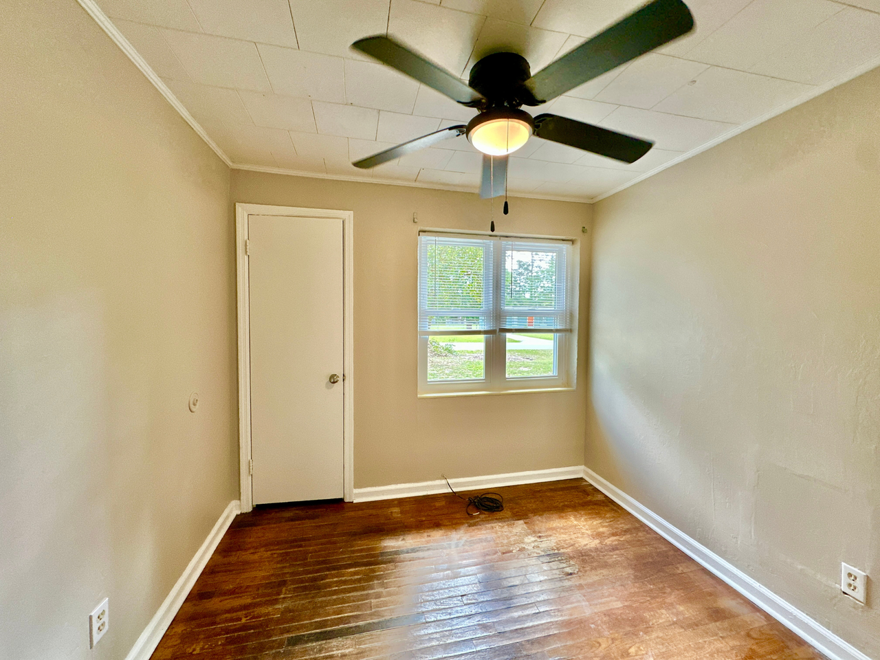 2324 Sterling Pl #1 - Photo 7 of 18