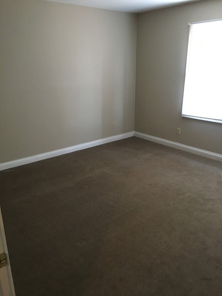 426 College St #426-3 - Photo 4 of 8