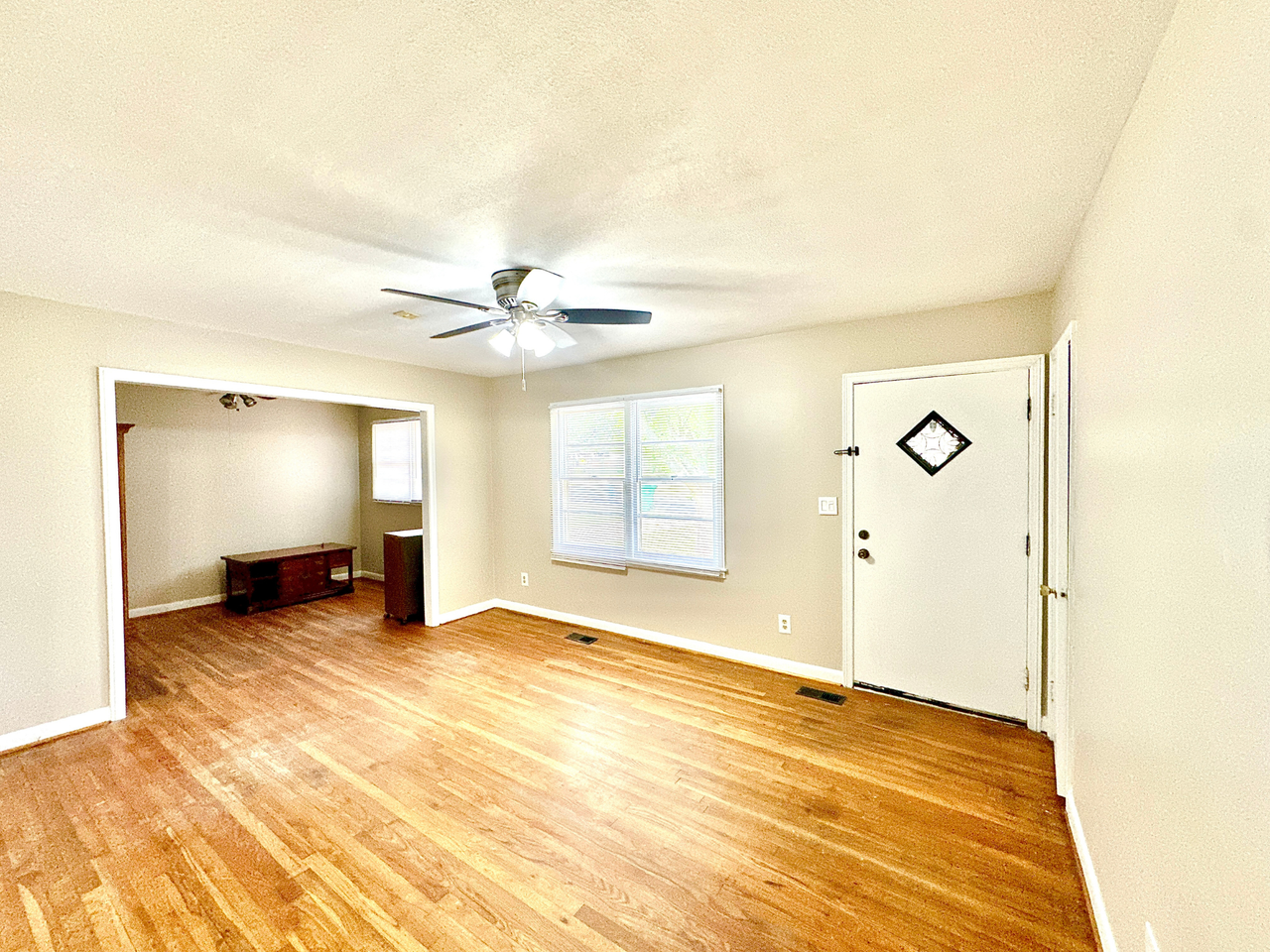 601 Lynn Ter #1 - Photo 4 of 24