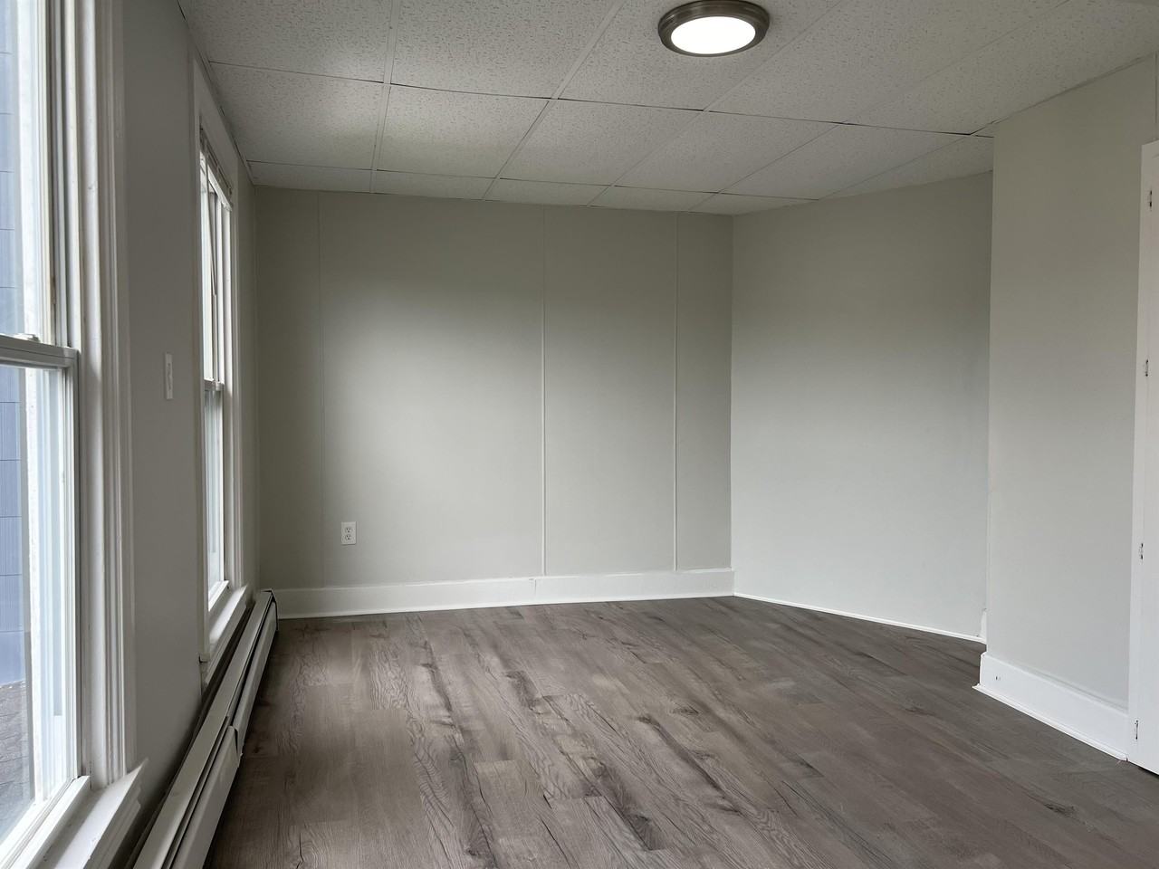 71 Pleasant St #4 - Photo 3 of 8