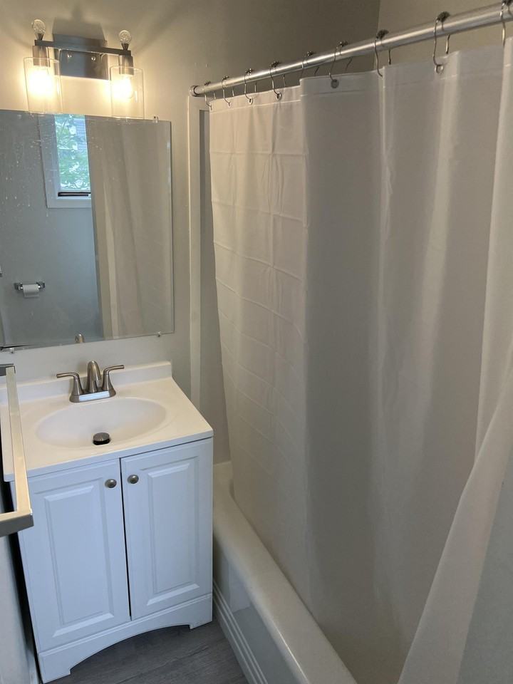 71 Pleasant St #4 - Photo 5 of 8