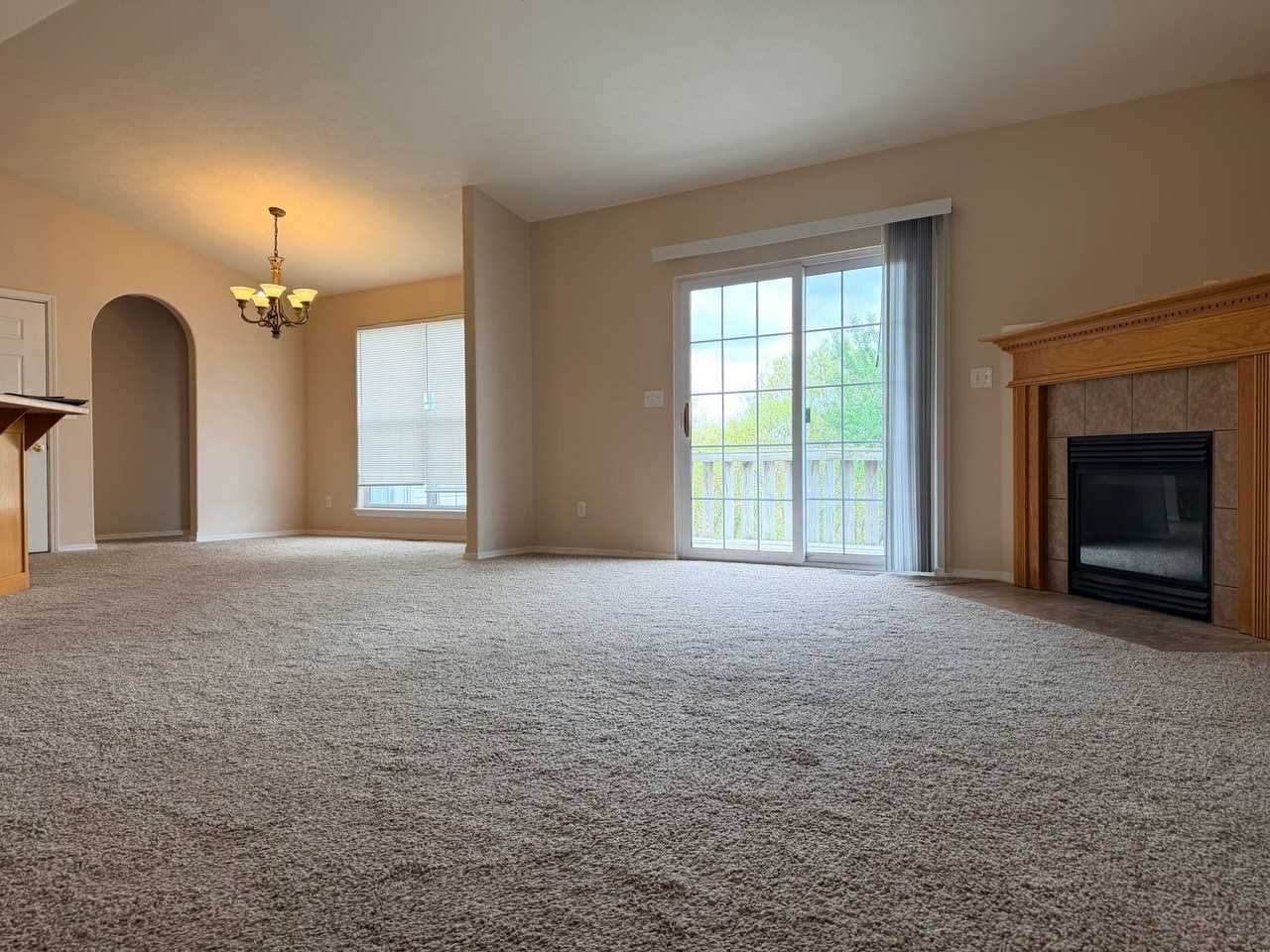 20245 Harlequin Ln - Photo 2 of 46
