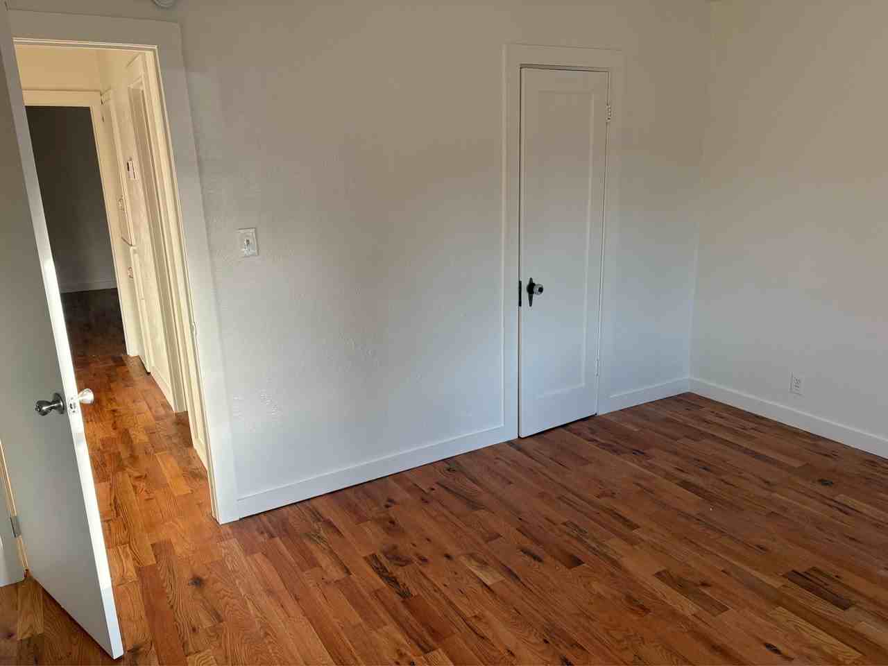 115 S 8th St #1 - Photo 4 of 6