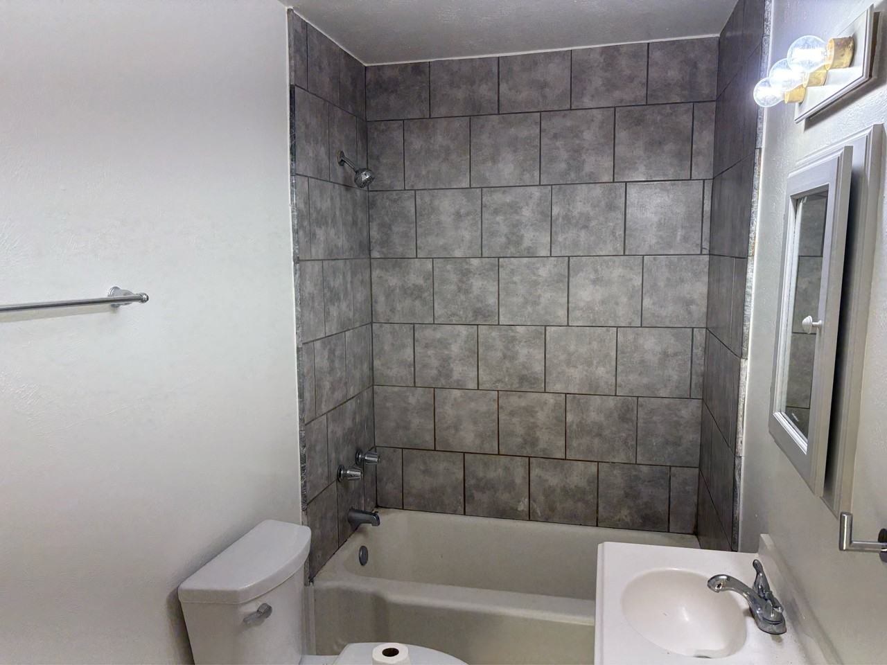 115 S 8th St #1 - Photo 6 of 6