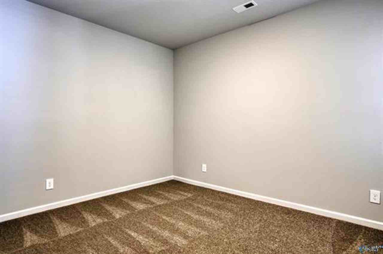 6073 Gardner Maples Dr - Photo 3 of 11