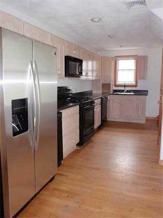 24 Burnside Ave #26