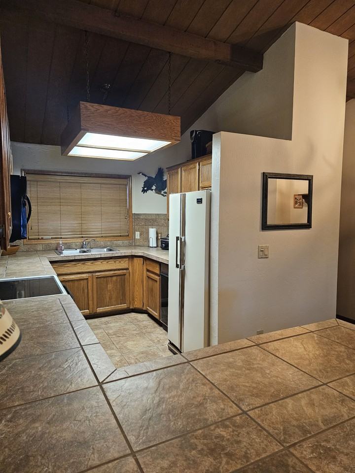 2327 E Rainbow Ln #1 - Photo 3 of 45