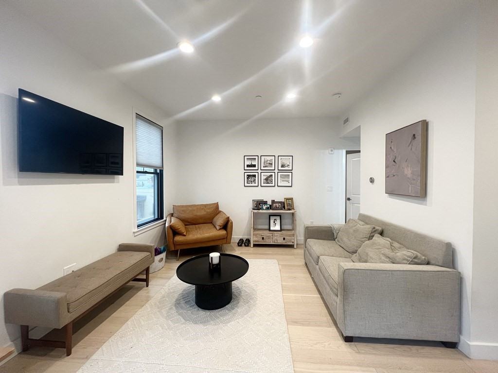 360 Meridian St #3 - Photo 2 of 19