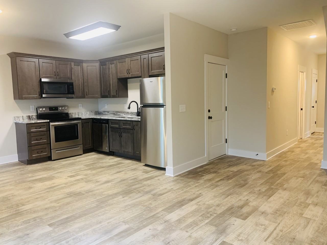 807 Coles Ferry Pike #807 - Photo 5 of 21