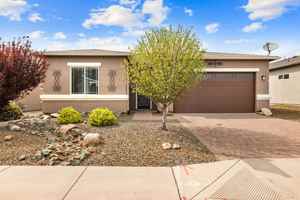 featured image of 946 N Diaz St #1