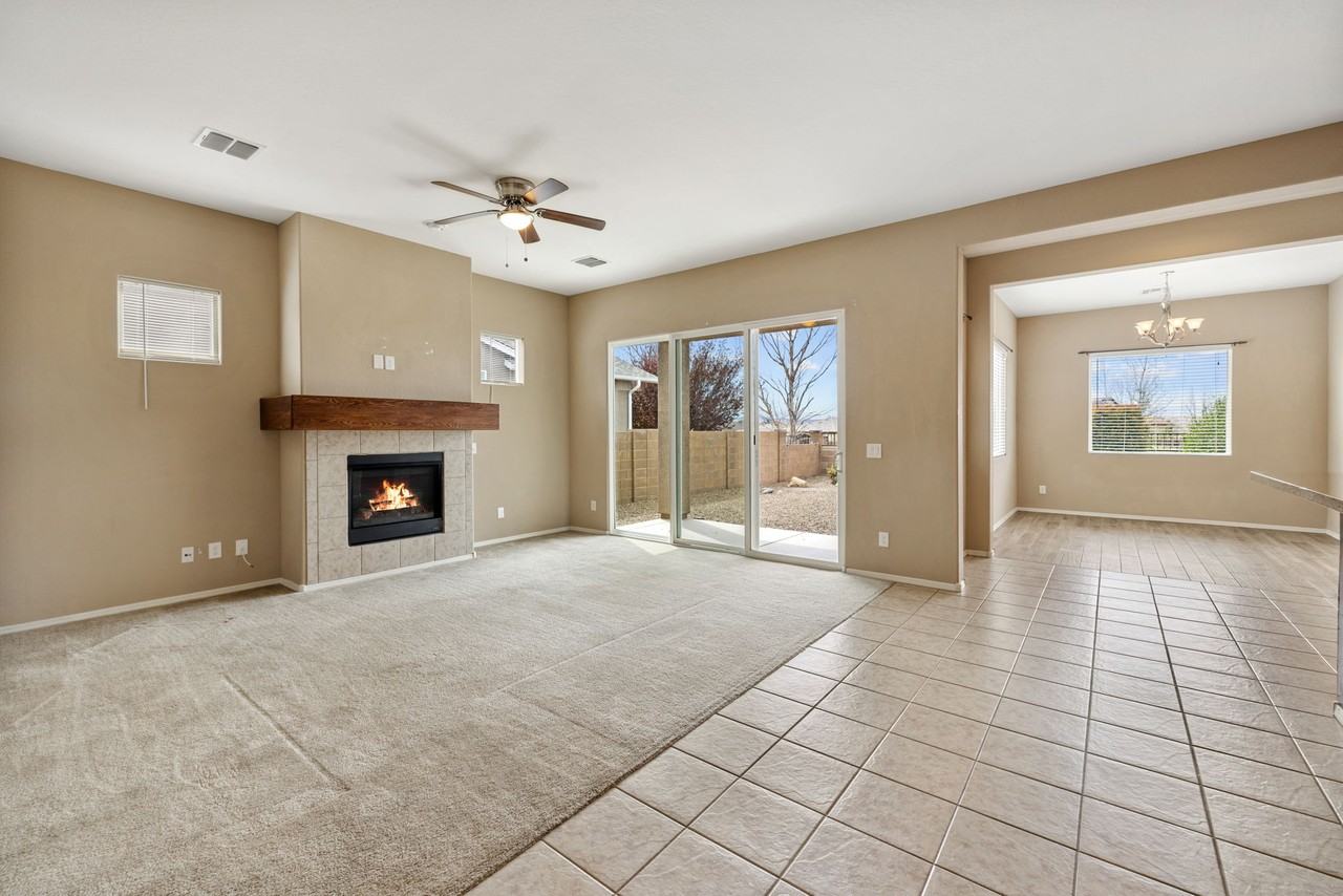 946 N Diaz St #1 - Photo 5 of 48