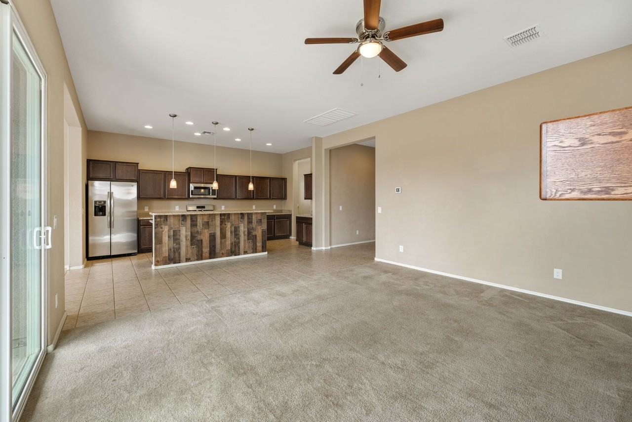 946 N Diaz St #1 - Photo 6 of 48