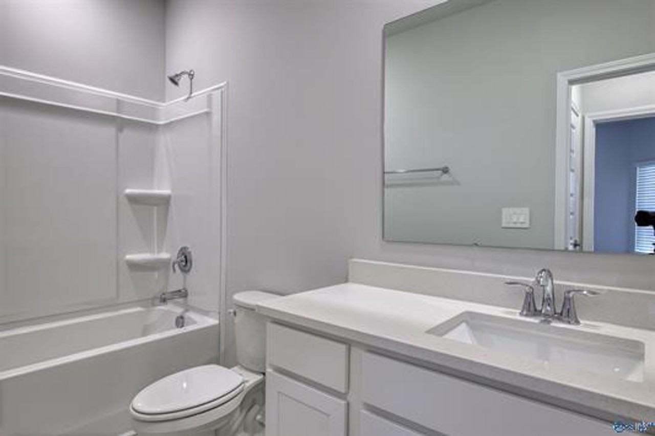 6075 Gardner Maples Dr - Photo 3 of 12