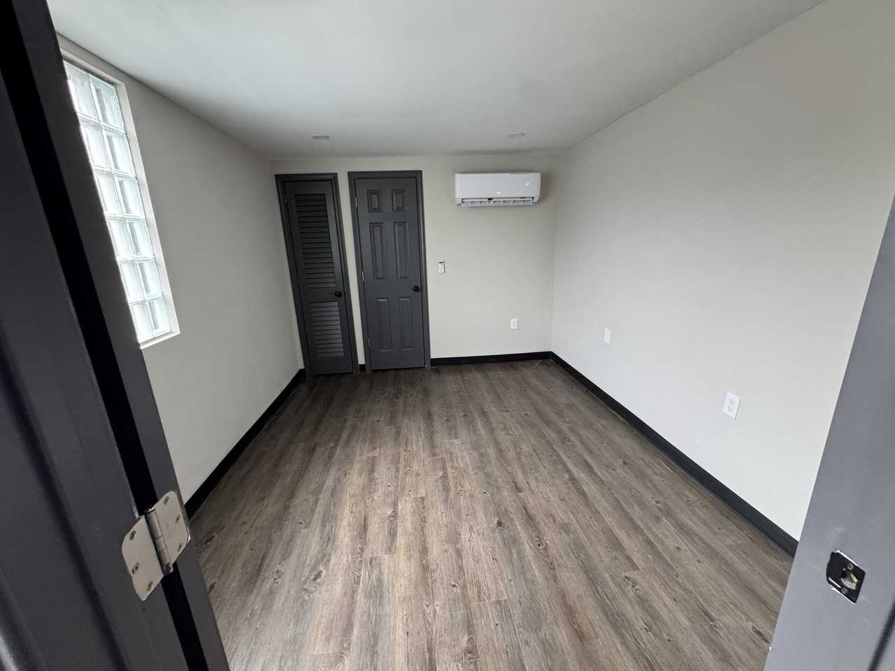 572 S Nelson Rd #C - Photo 3 of 5