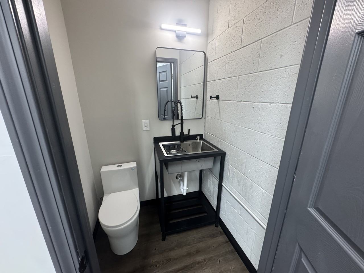 572 S Nelson Rd #C - Photo 5 of 5