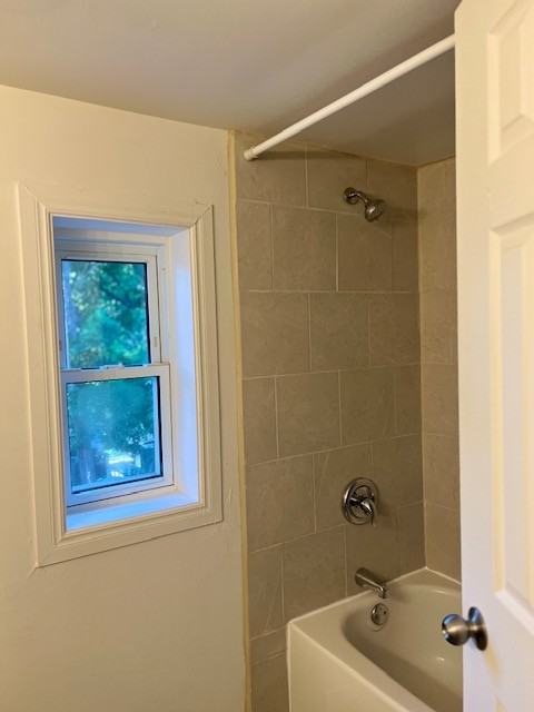 104 Mulcaster St #4 - Photo 3 of 8