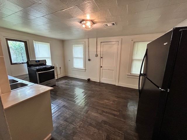 427 Bower St #1 - Photo 7 of 11