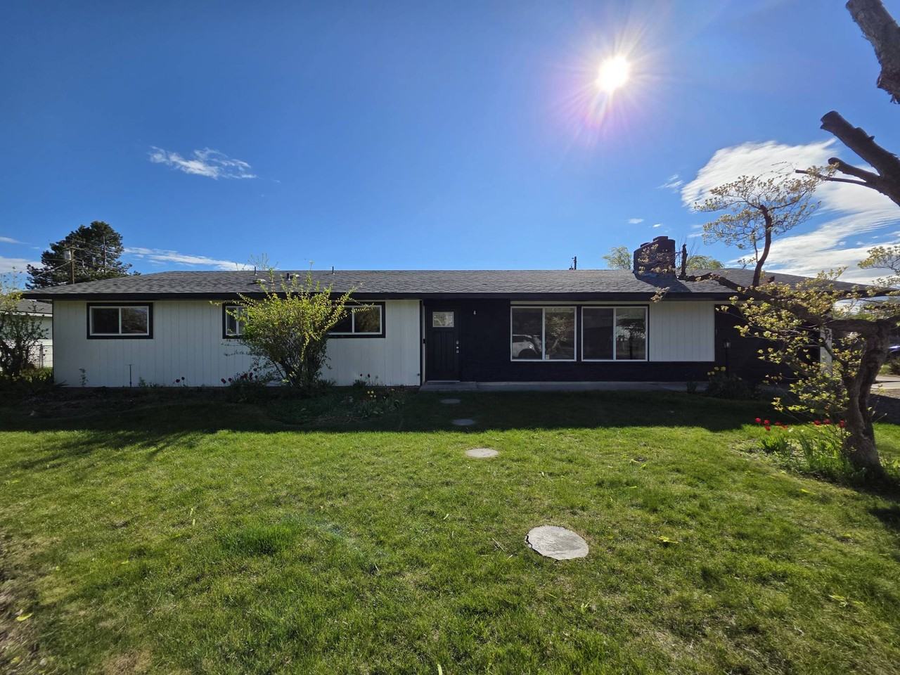 1601 S Yelm St #1 - Photo 3 of 22