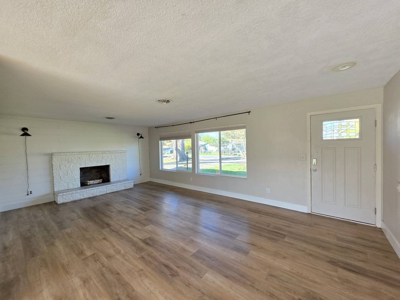 1601 S Yelm St #1 - Photo 5 of 22