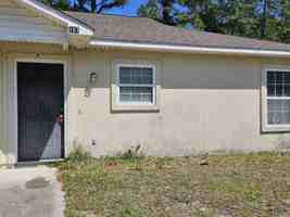 featured image of 107 S Lively Oaks Dr #1