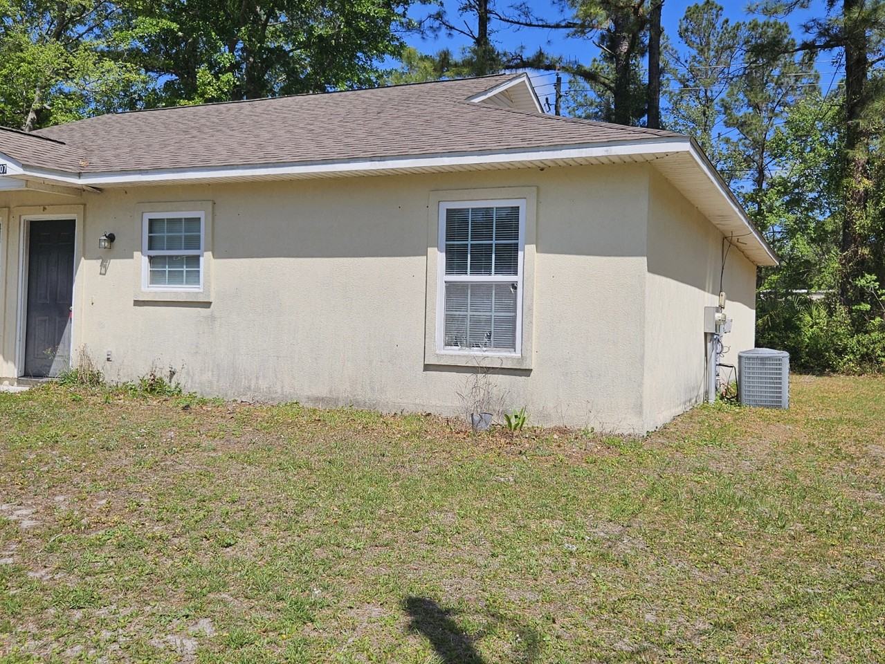 107 S Lively Oaks Dr #1 - Photo 2 of 21