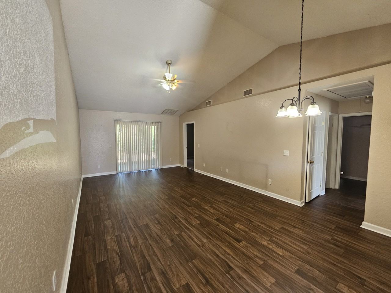 107 S Lively Oaks Dr #1 - Photo 3 of 21